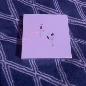 Apple White Wireless Earbuds